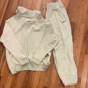 Nike Light Green Acid Wash Sweatsuit with Black Logo